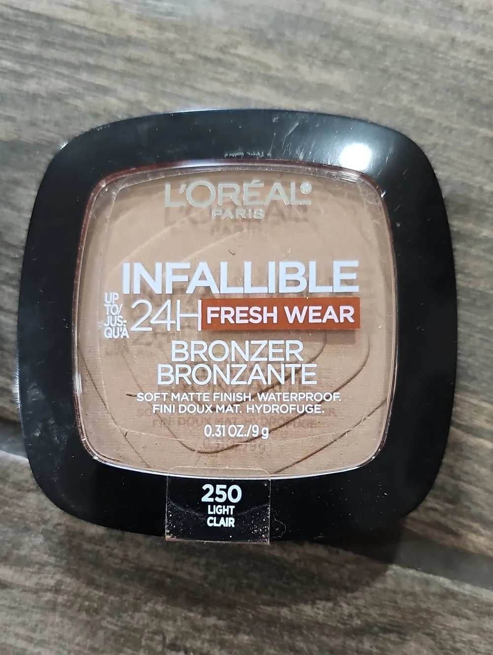 L'Oreal Infallible 24H Fresh Wear Bronzer - Light Tan (250)